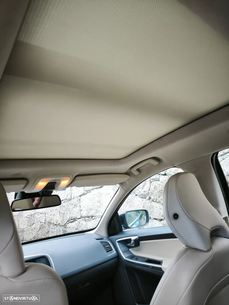 Volvo XC 60 2.0 D4 Momentum - 15