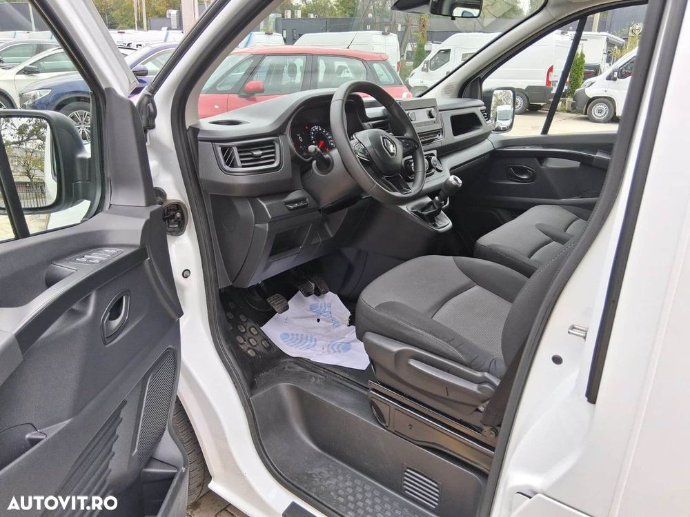 Renault Trafic - 9