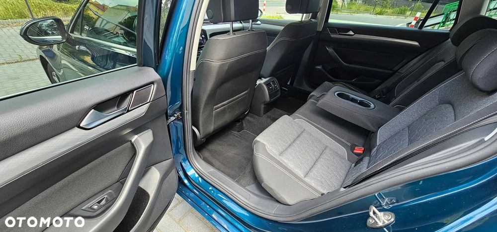 Volkswagen Passat 2.0 TSI Business DSG - 17