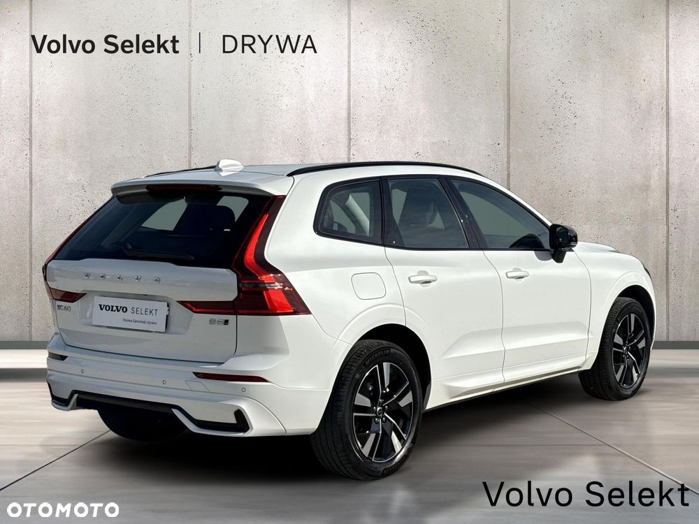 Volvo XC 60 B5 B AWD Plus Dark - 7