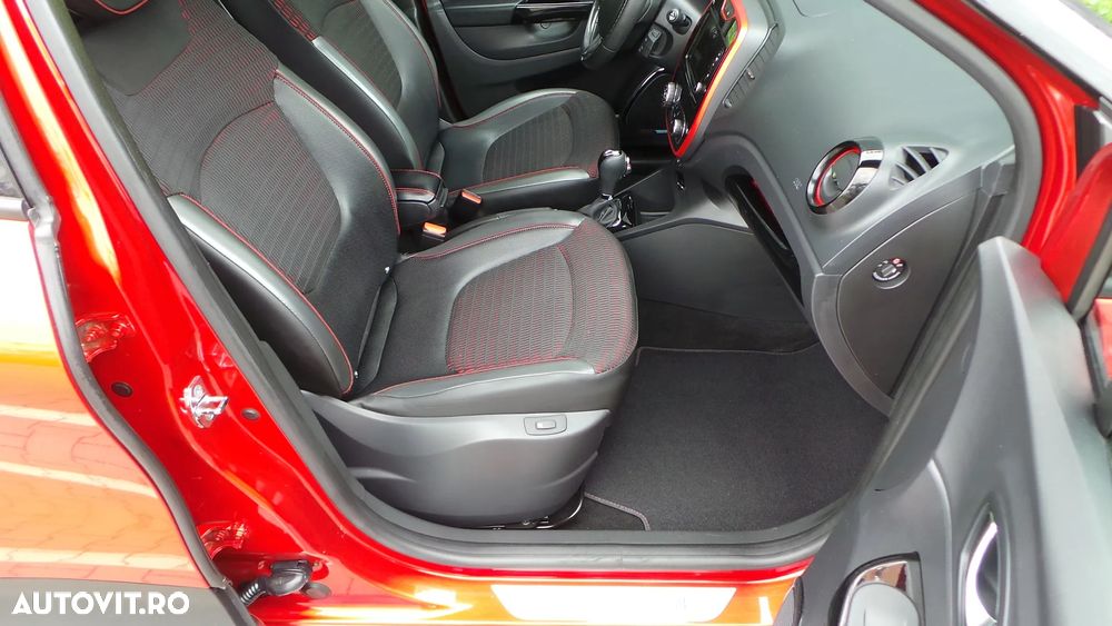 Renault Captur TCe 120 EDC Helly Hansen - 16