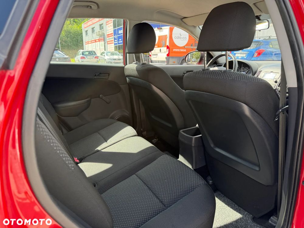 Hyundai i30 1.4 Comfort - 14