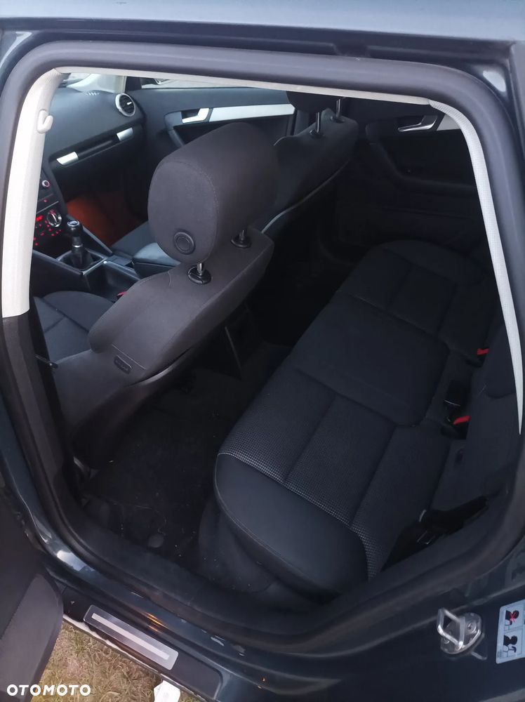 Audi A3 Sportback 1.8 TFSI Attraction - 7