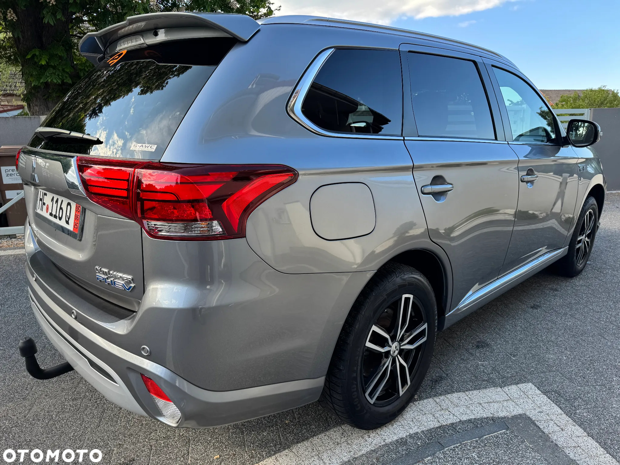Mitsubishi Outlander - 8