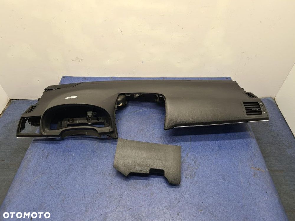 TOYOTA AVENSIS T27 LIFT 2012 DESKA ROZDZIELCZA - 1