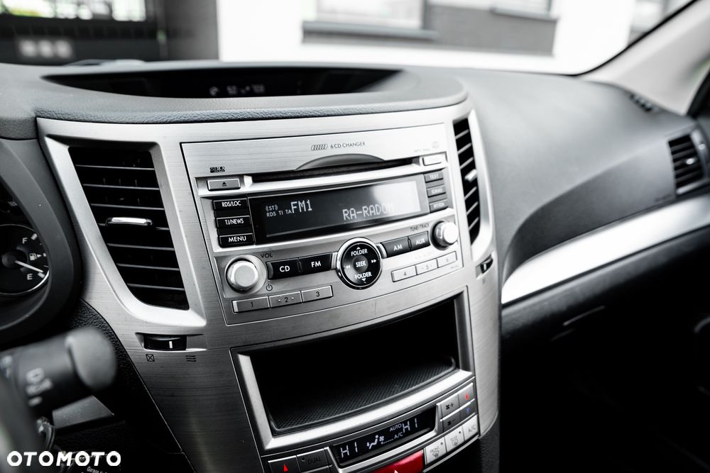 Subaru Legacy 2.0i Trend - 30