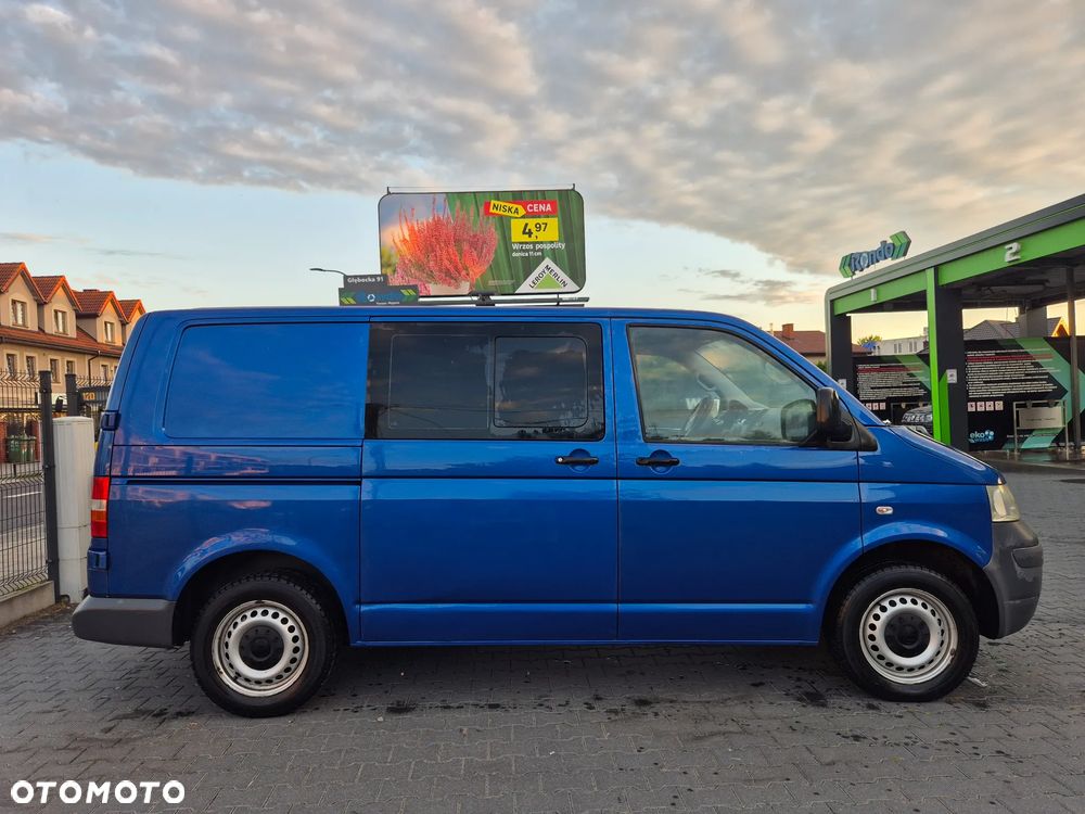 Volkswagen Transporter - 1