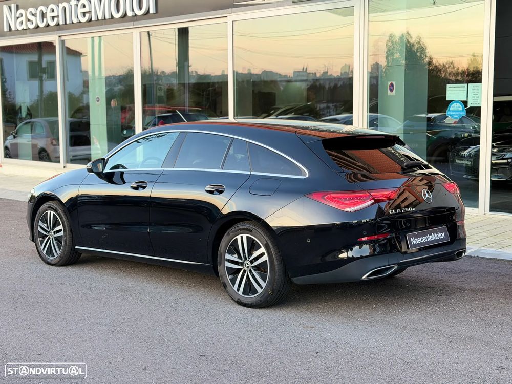 Mercedes-Benz CLA 250 e Shooting Brake Progressive - 12