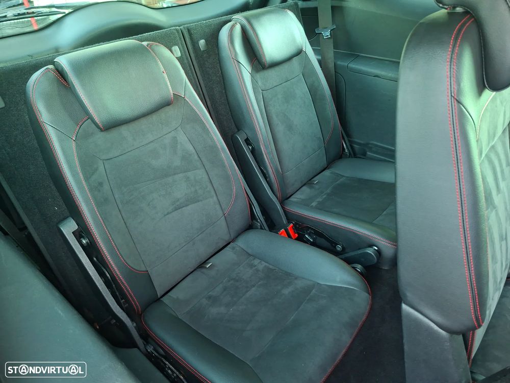 Ford S-Max 2.0 TDCi DPF Titanium - 24