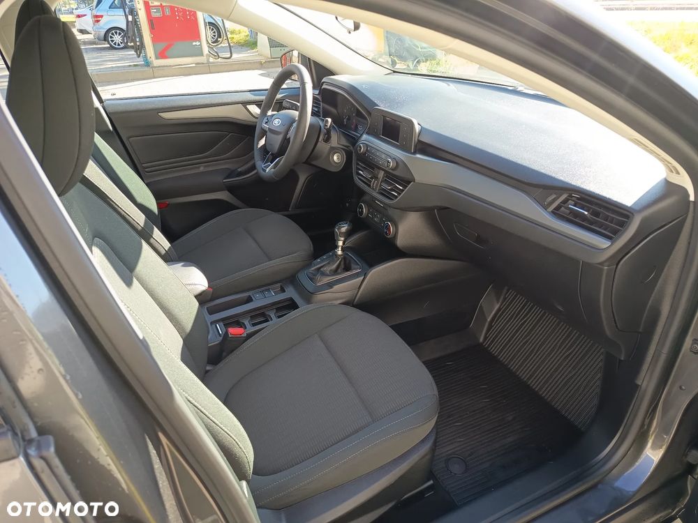 Ford Focus - 17