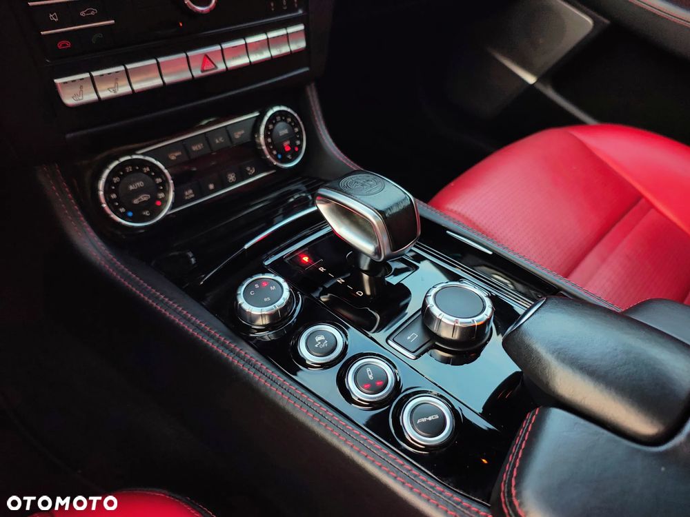 Mercedes-Benz CLS 63 AMG 4-Matic - 14