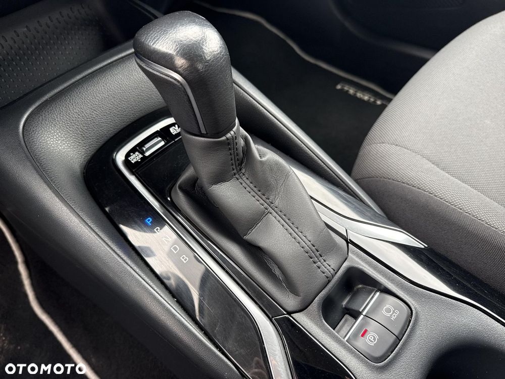 Toyota Corolla 1.8 Hybrid Comfort - 24