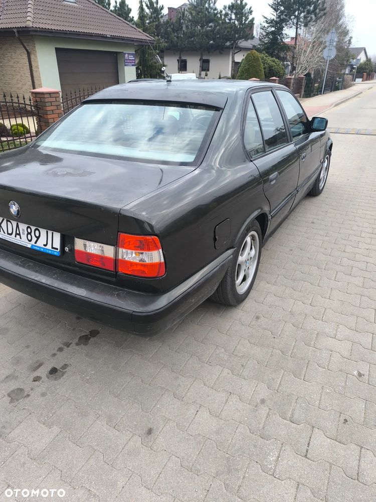 BMW Seria 5 520i - 1