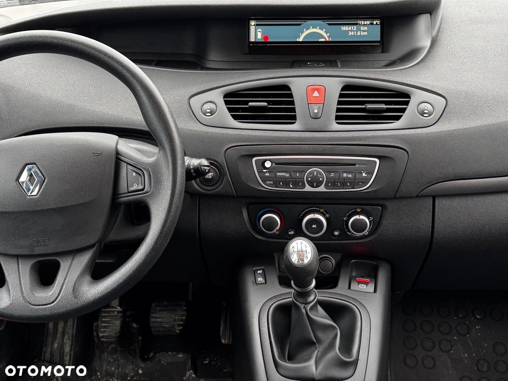 Renault Scenic 1.6 16V Expression - 27