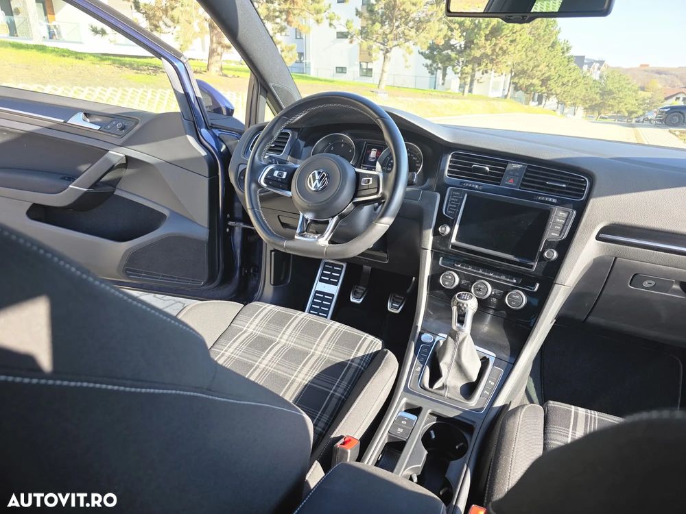 Volkswagen Golf GTD BlueMotion Technology - 9