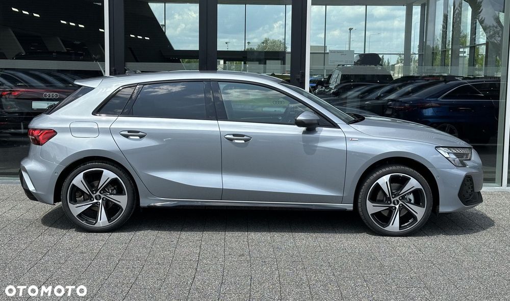 Audi A3 Sportback - 4