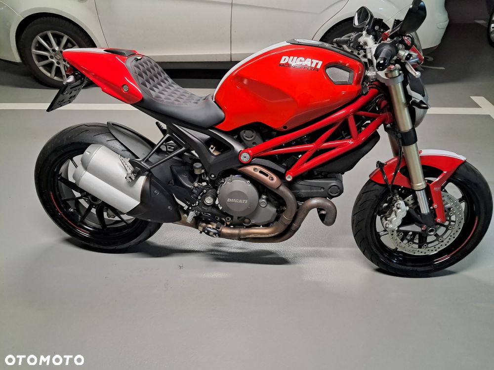 Ducati Monster - 1