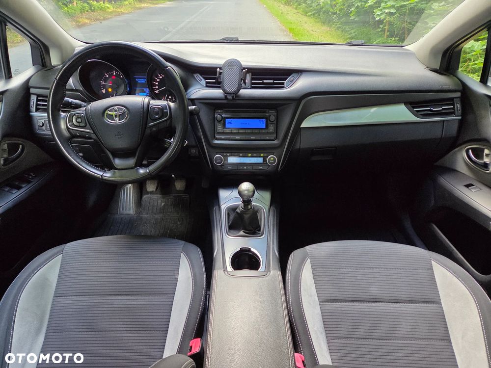 Toyota Avensis 2.0 D-4D Active Business - 6