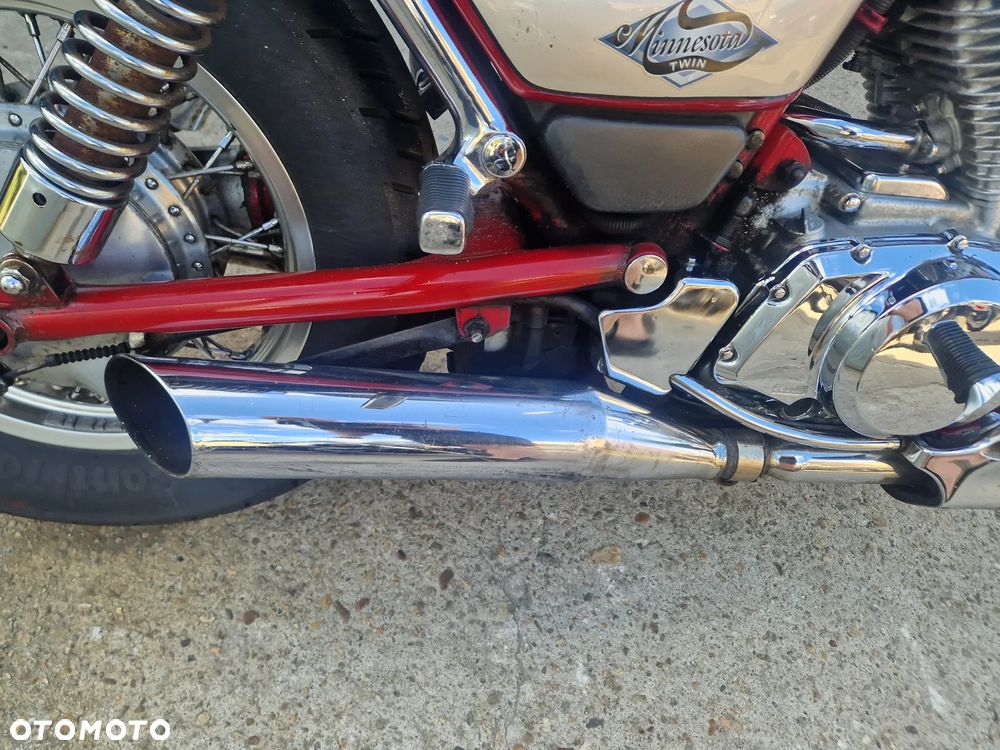 Suzuki Intruder - 18