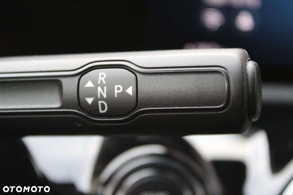 Mercedes-Benz CLA - 32