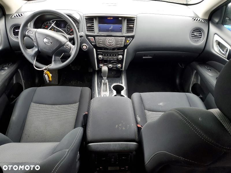 Nissan Pathfinder - 8