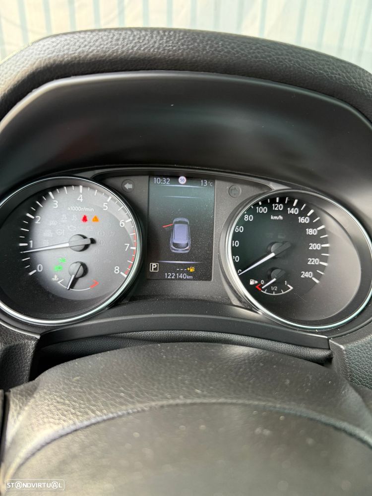 Nissan Qashqai 1.2 DIG-T N-Connecta 18 Xtronic - 25