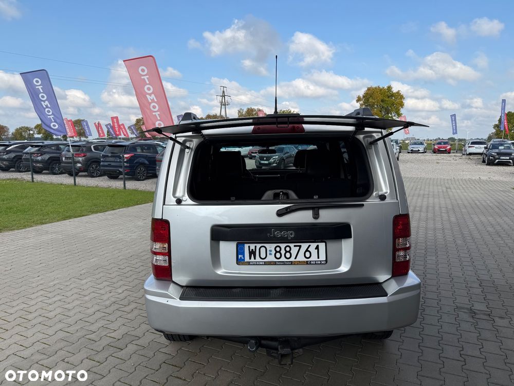 Jeep Liberty - 27