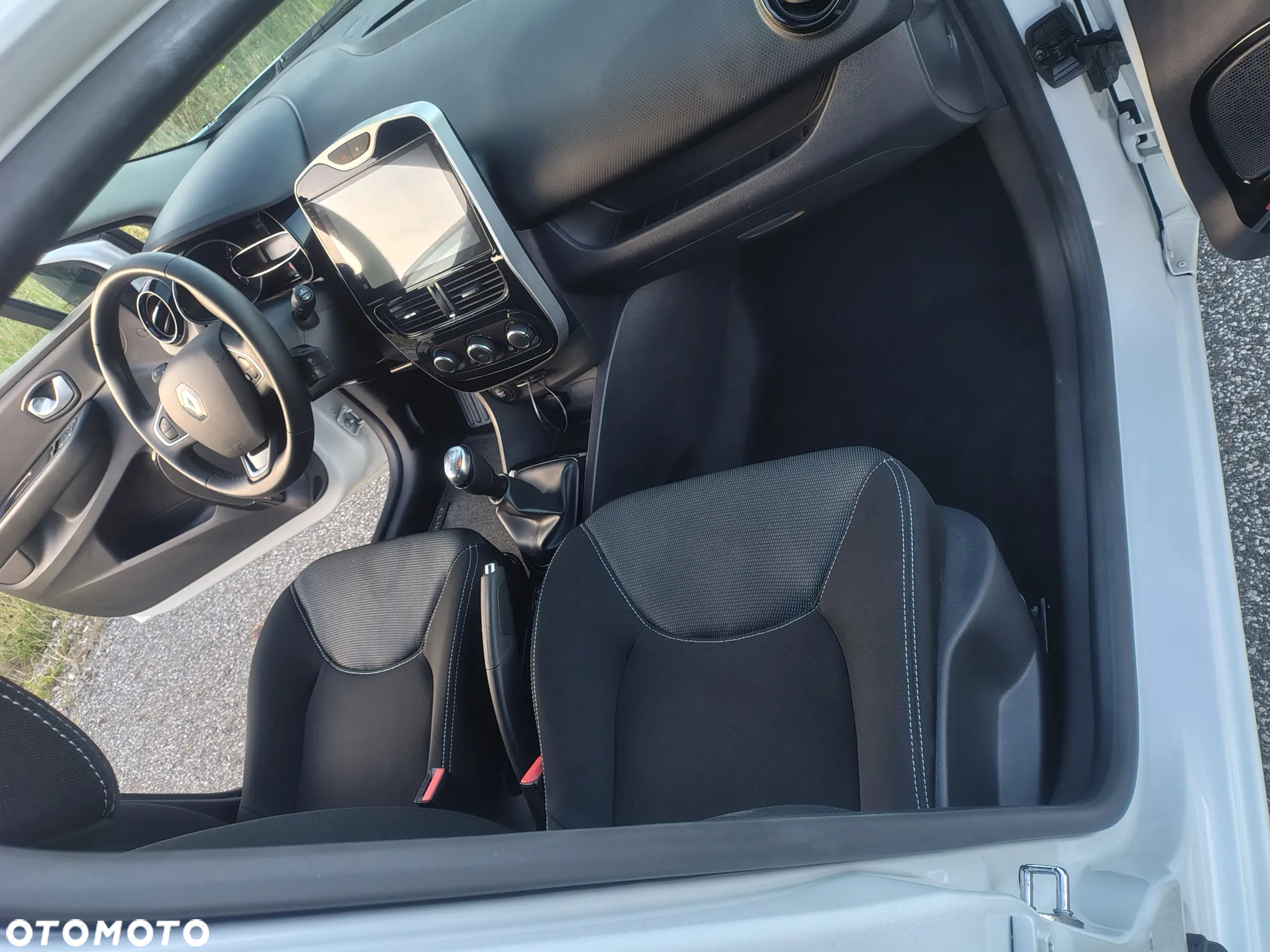 Renault Clio - 10
