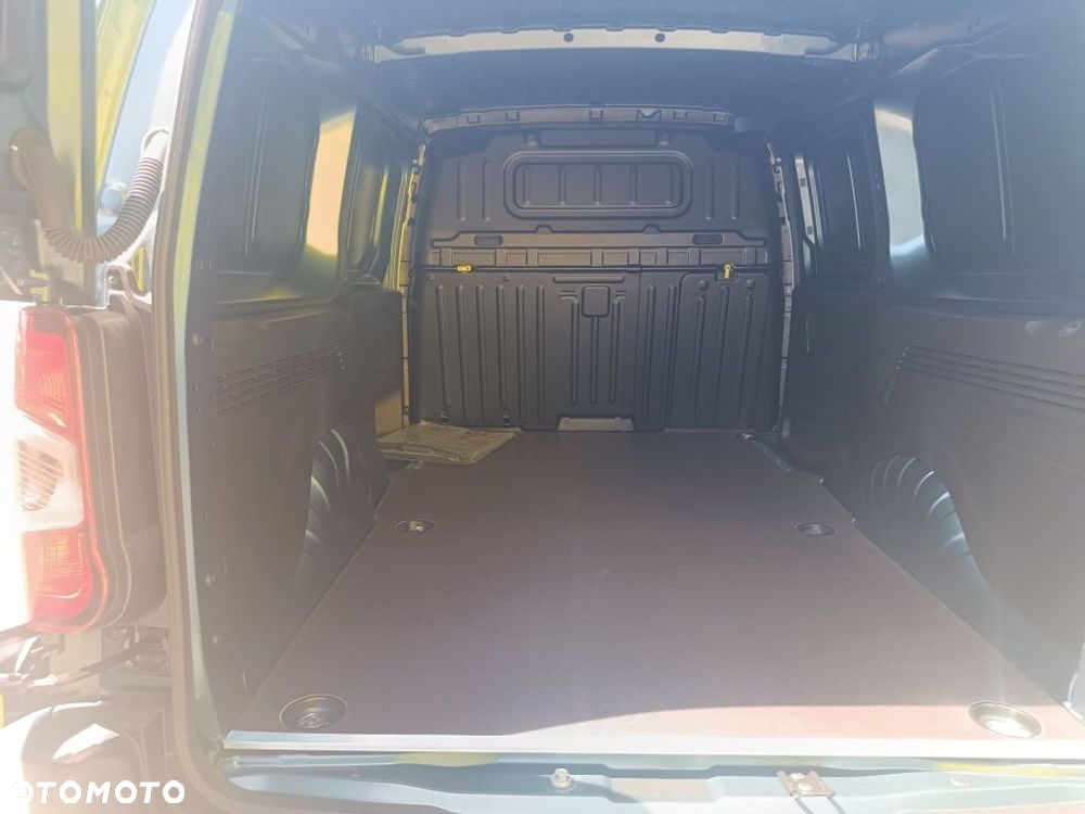 Opel COMBO - 13