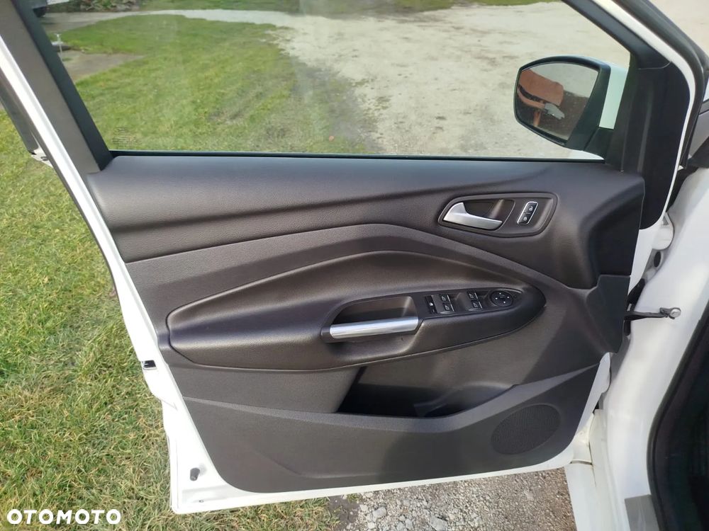 Ford Kuga 2.0 TDCi 4x4 Individual - 12