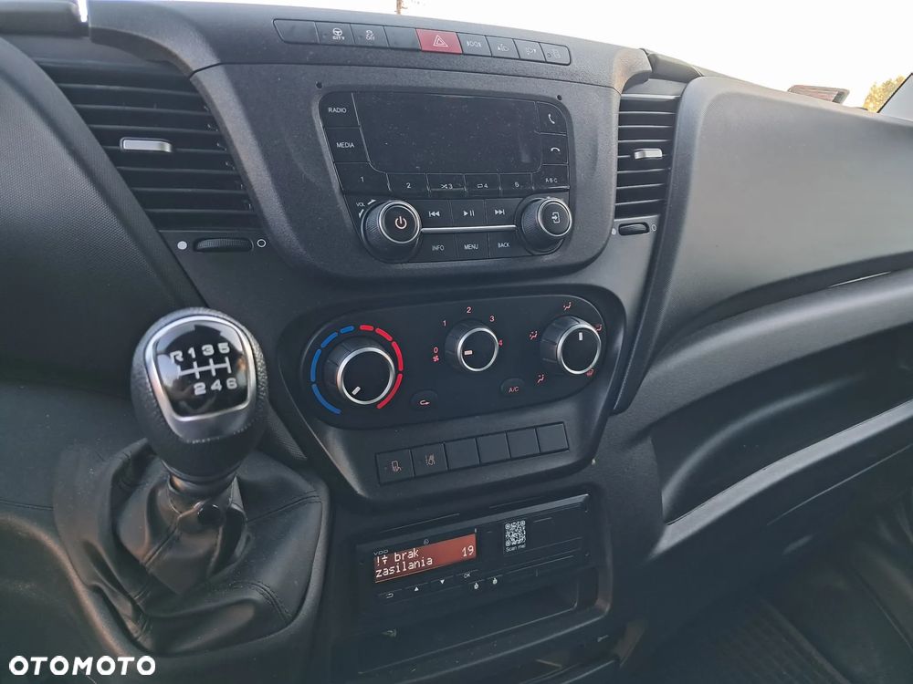 Iveco Daily 72C180 Kontener + Winda 1 Tona Salon Polska - 11