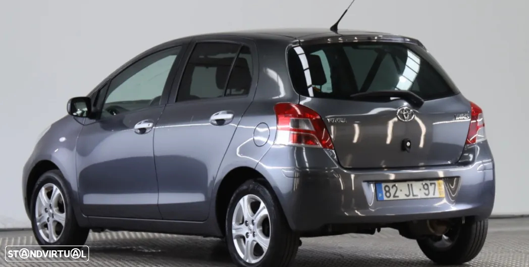 Toyota Yaris 1.0 VVT-i AC Manual - 10