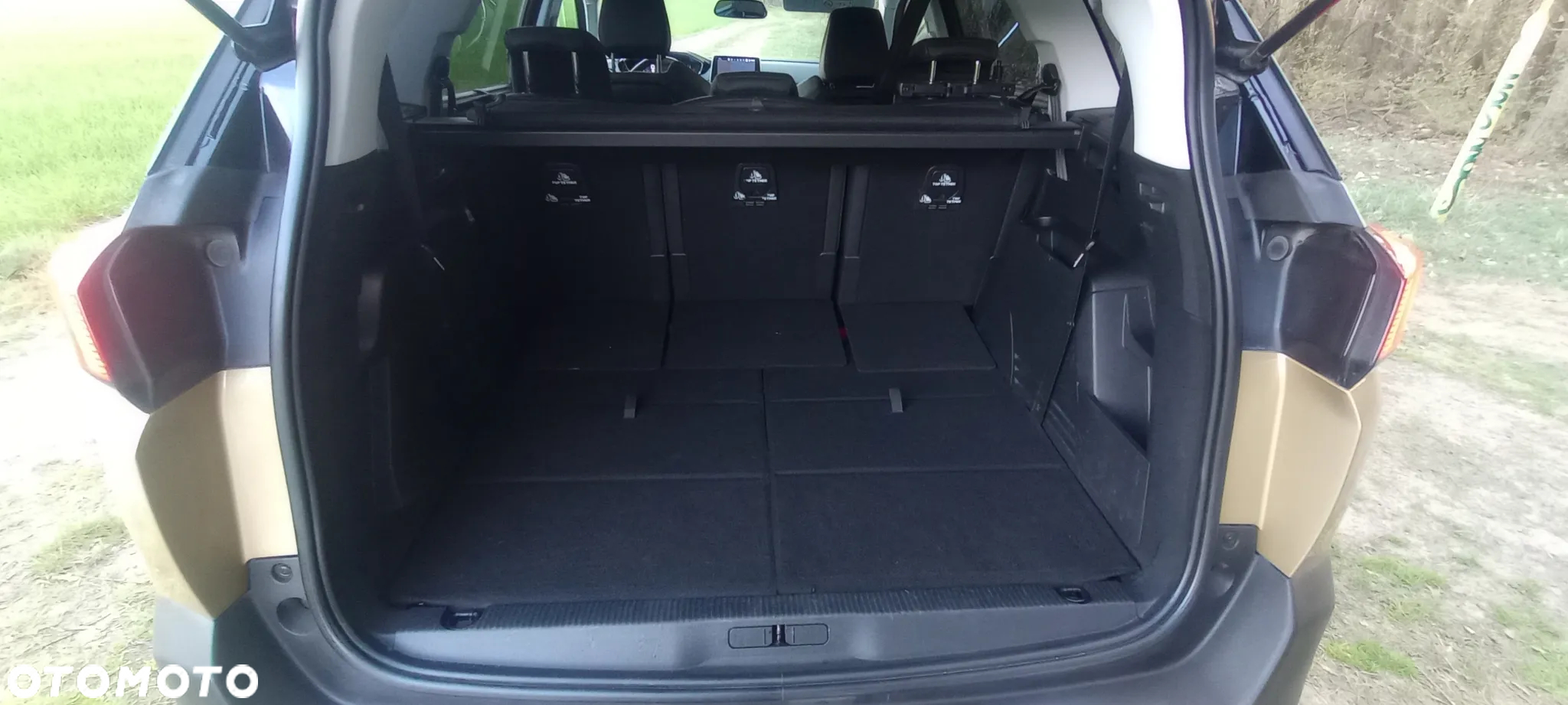 Peugeot 5008 1.6 BlueHDi Style 7os - 7