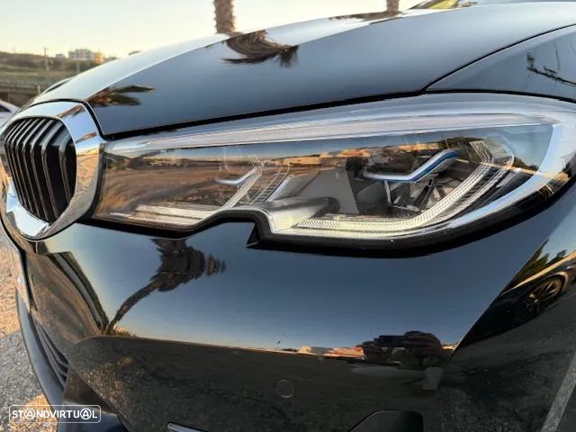 BMW 330 e Touring Aut. Sport Line - 34