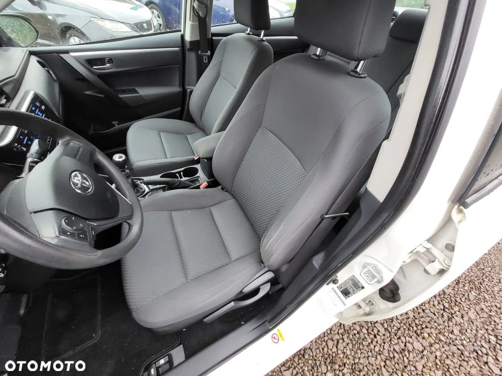 Toyota Corolla 1.33 Comfort - 13