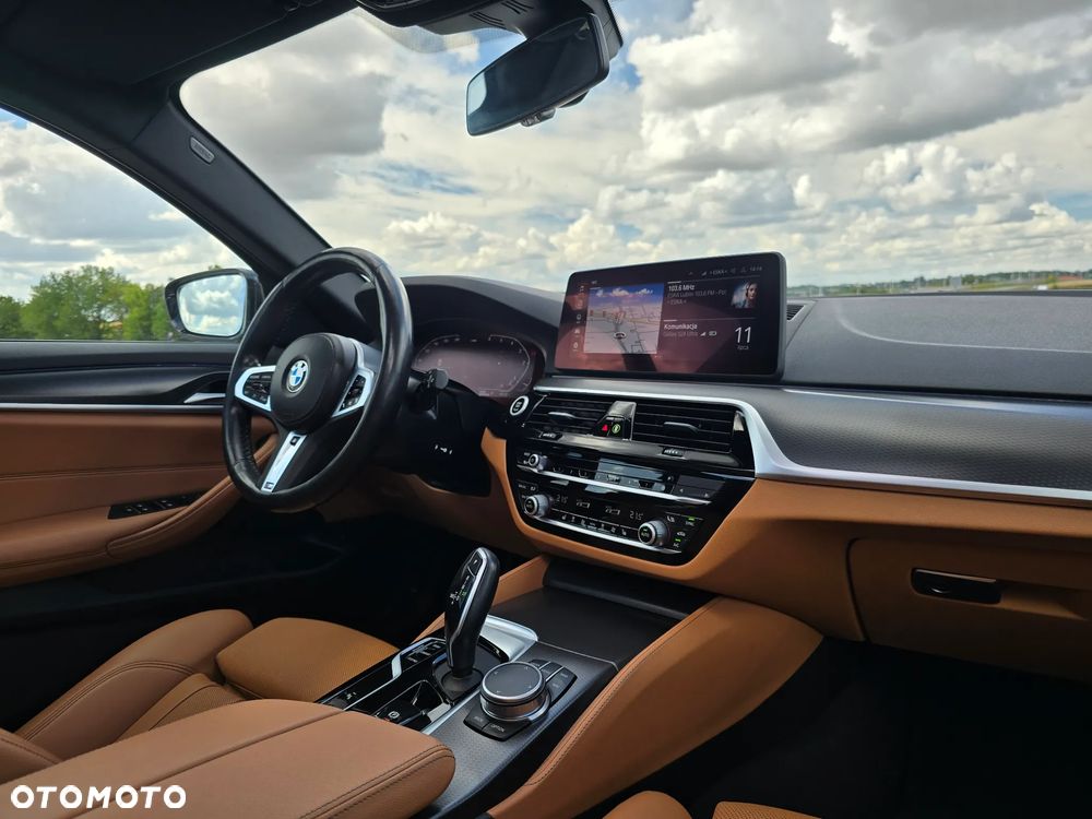 BMW Seria 5 530d xDrive mHEV M Sport sport - 31