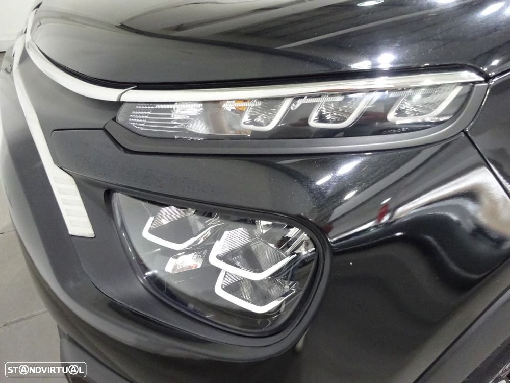 Citroën C3 1.2 PureTech Shine - 33