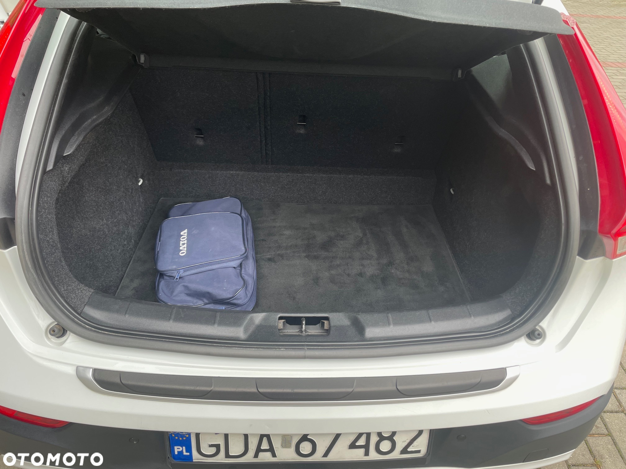 Volvo V40 D3 Momentum - 14