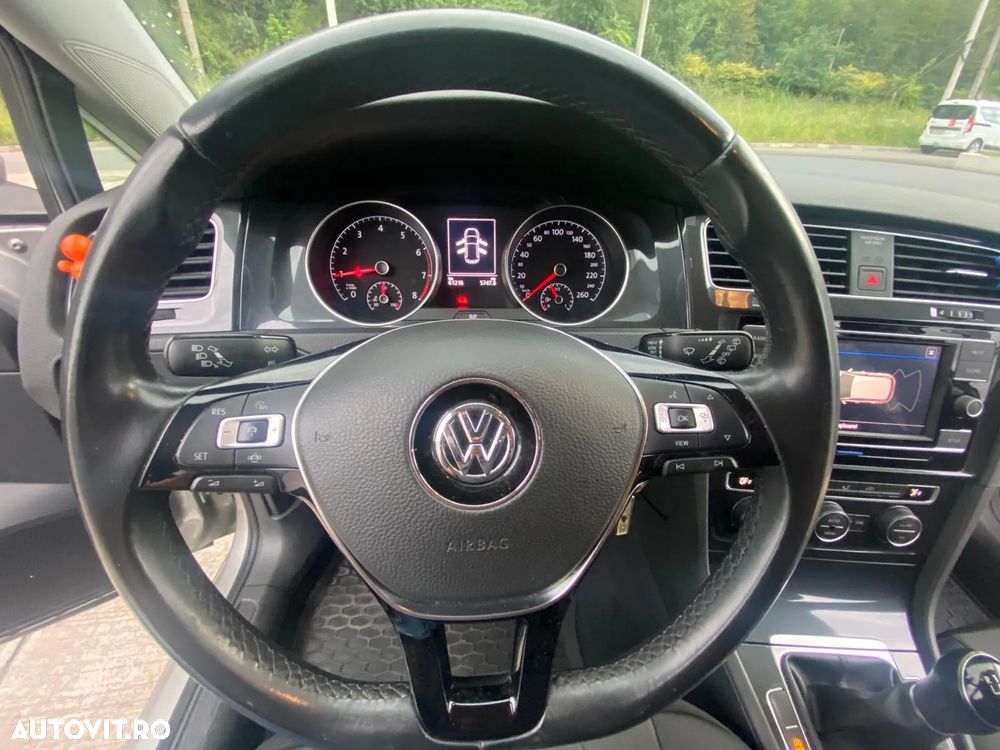 Volkswagen Golf 1.0 TSI Comfortline - 8
