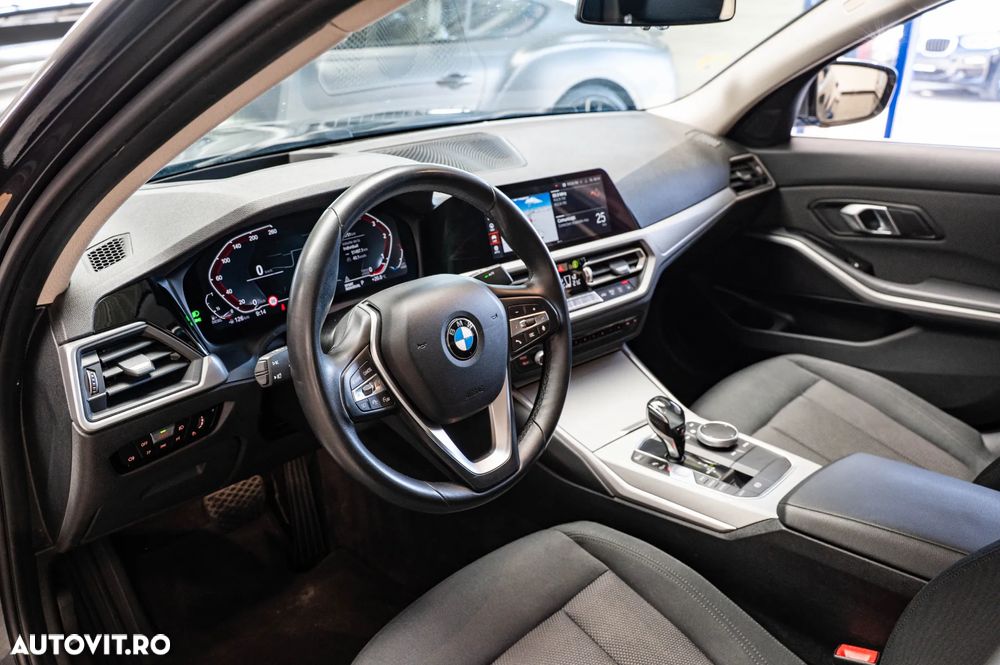 BMW Seria 3 320d xDrive Aut. - 26
