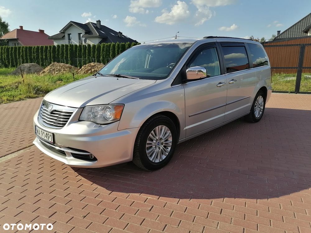 Lancia Voyager 2.8CRD Platinum - 4