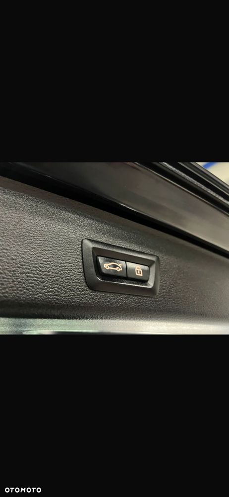 BMW X3 xDrive20d - 38