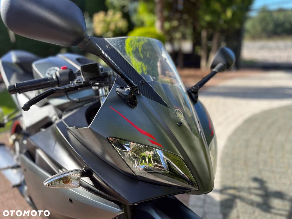 Yamaha YZF - 2