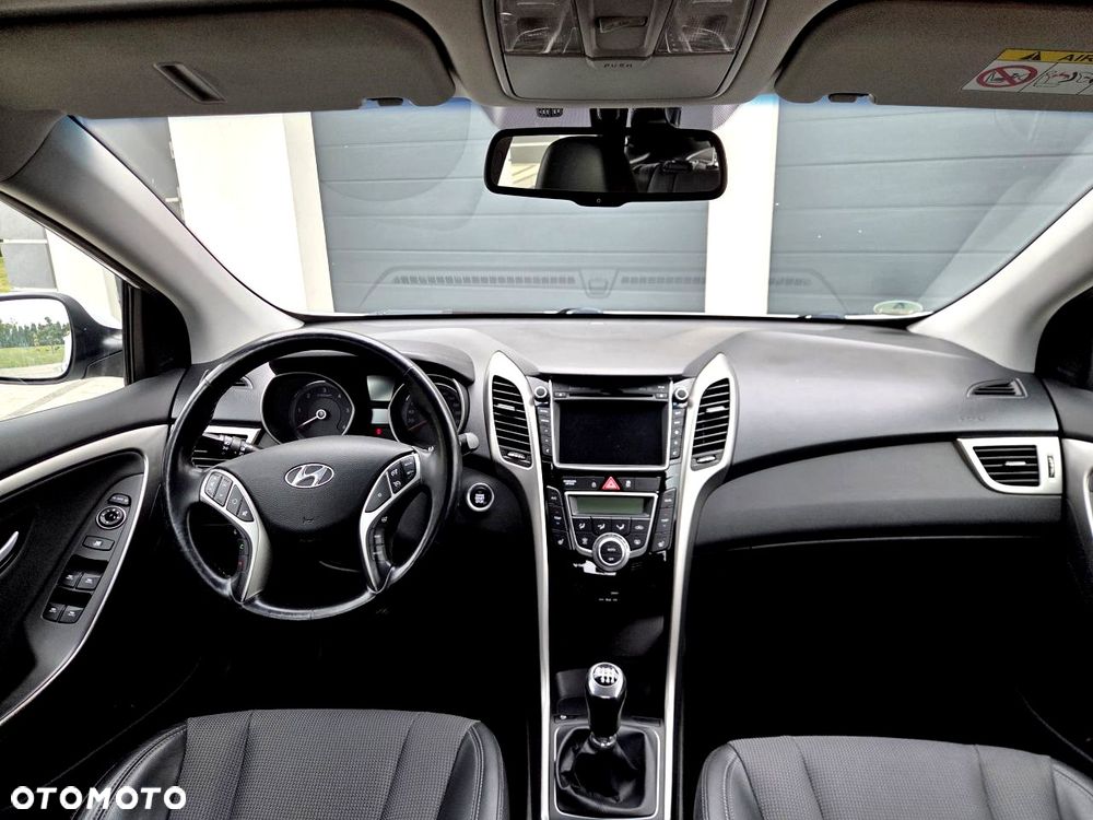 Hyundai i30 - 32