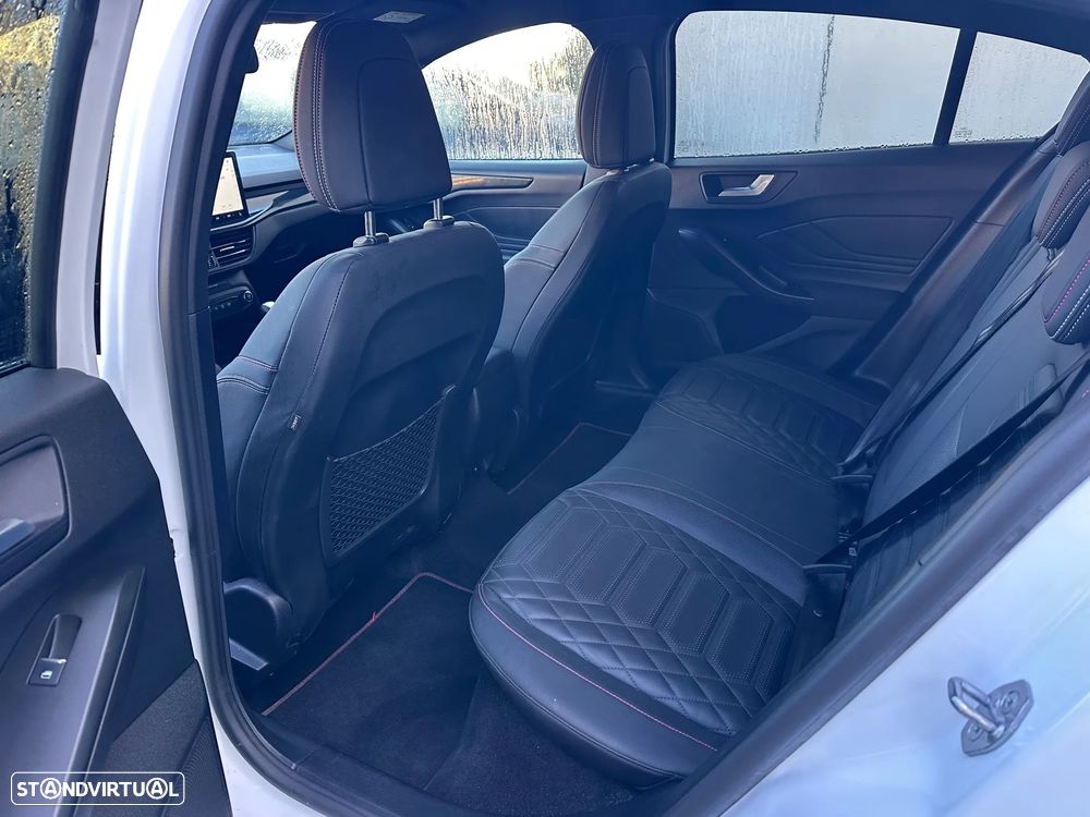 Ford Focus 1.0 EcoBoost MHEV ST-Line X Aut. - 9