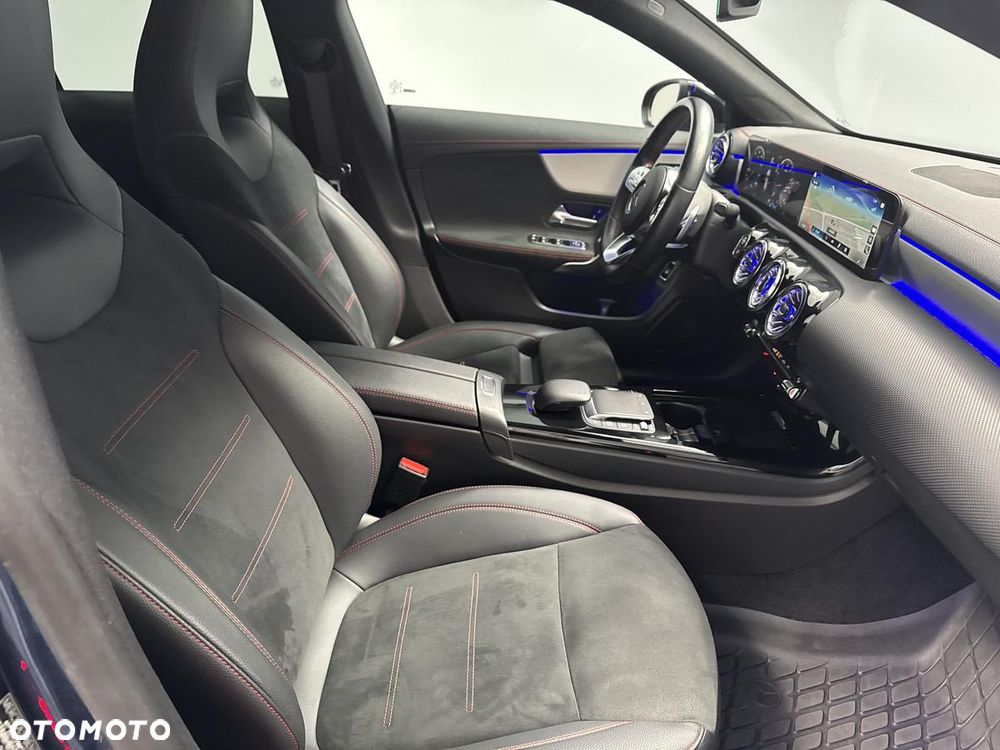 Mercedes-Benz CLA 200 AMG Line 7G-DCT - 25