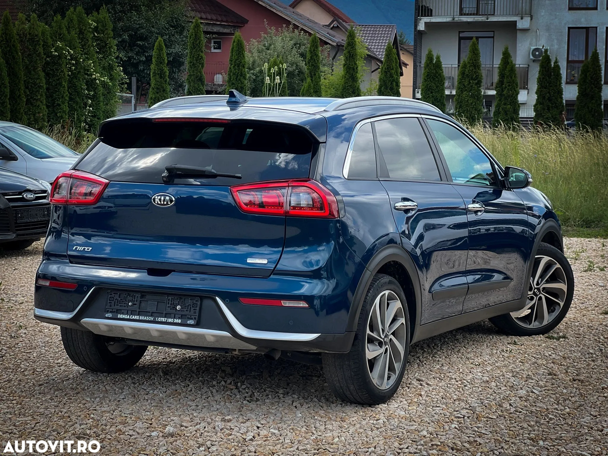 Kia Niro 1.6 GDI HEV 2WD OPF Aut. Edition 7 - 4
