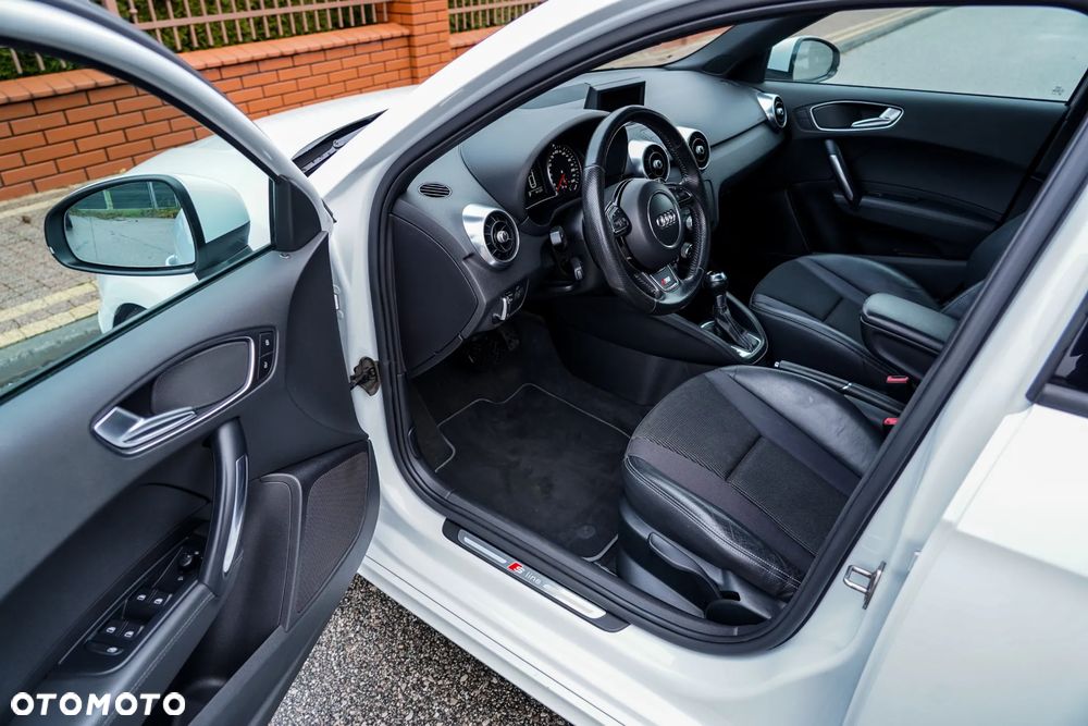 Audi A1 Sportback 1.4 TFSI S tronic S line Sportpaket - 27