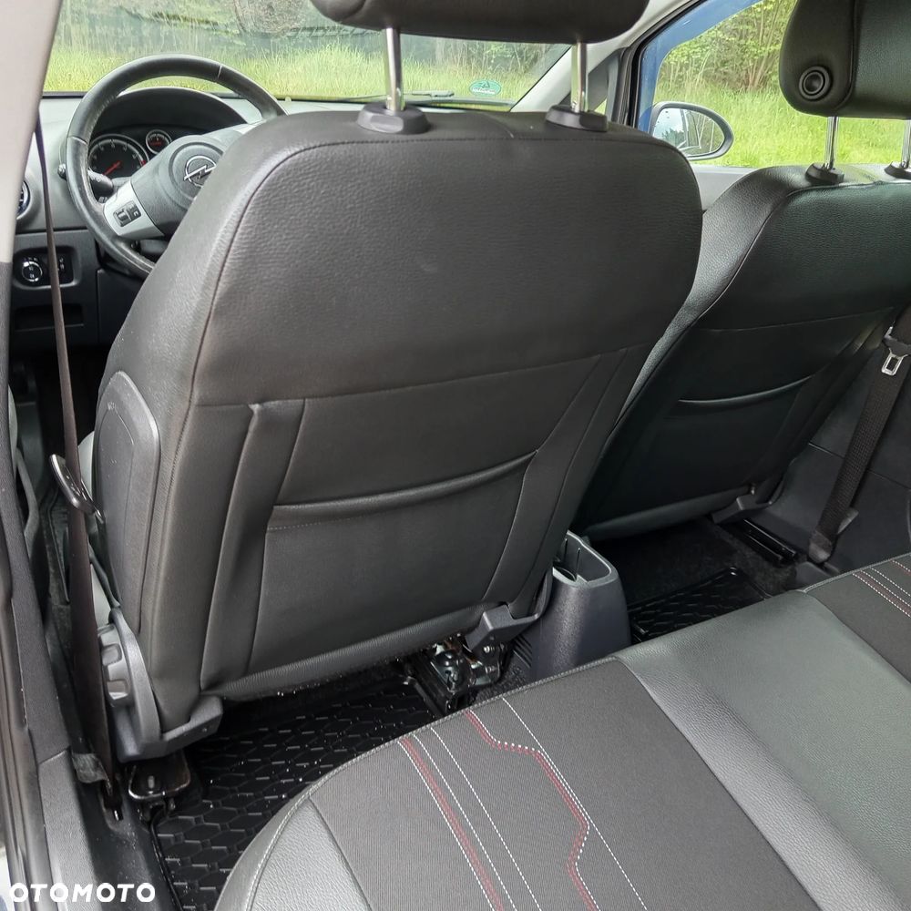 Opel Corsa 1.4 16V 150 Jahre - 25