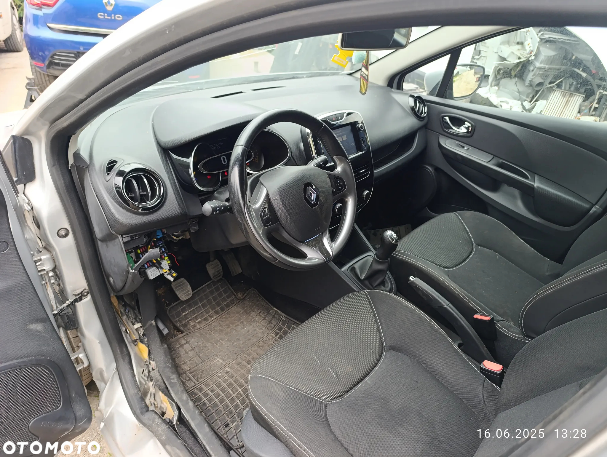 Renault Clio 1.5 dCi Energy Business EU6 - 10